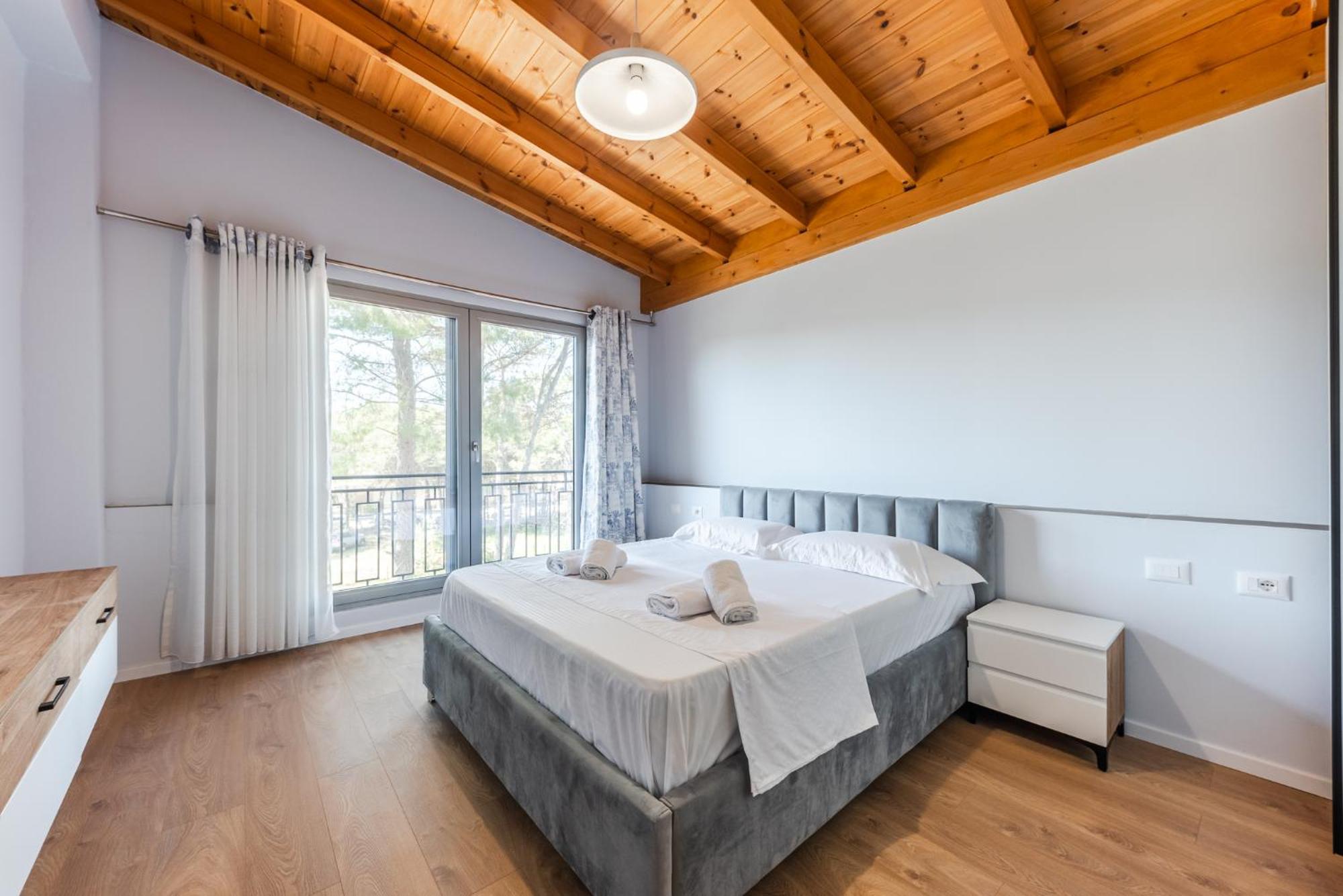 גולם Beni'S Villa Apartments By Ps מראה חיצוני תמונה